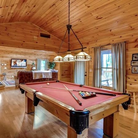 Great Location Pool Table Hot Tub Villa Gatlinburg Esterno foto